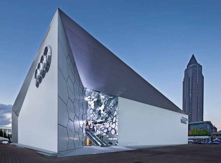 غرفه نمایشگاهی Audi در نمایشگاه خودرو فرانکفورت