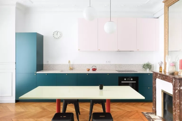 ترکیب 2 رنگ، یک انتخاب هوشمندانه برای رنگ کابینت آشپزخانه
